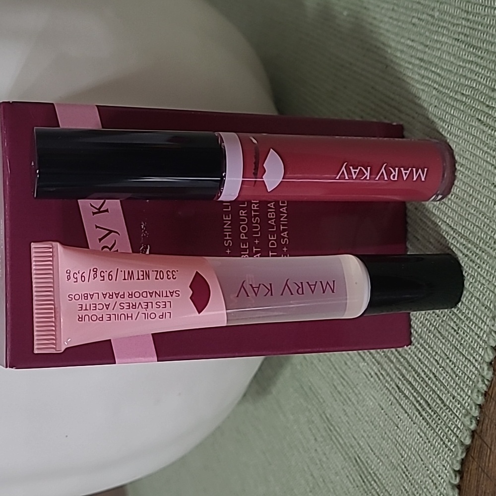 Mary Kay Matte & Shine Lip Set NWOT